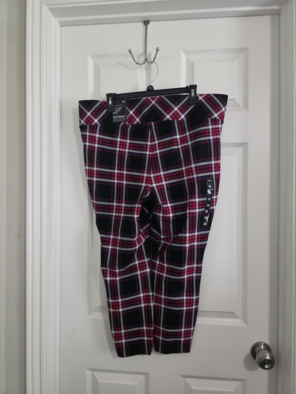 Studio by torrid Plaid Leggings - Picture 2 of 4